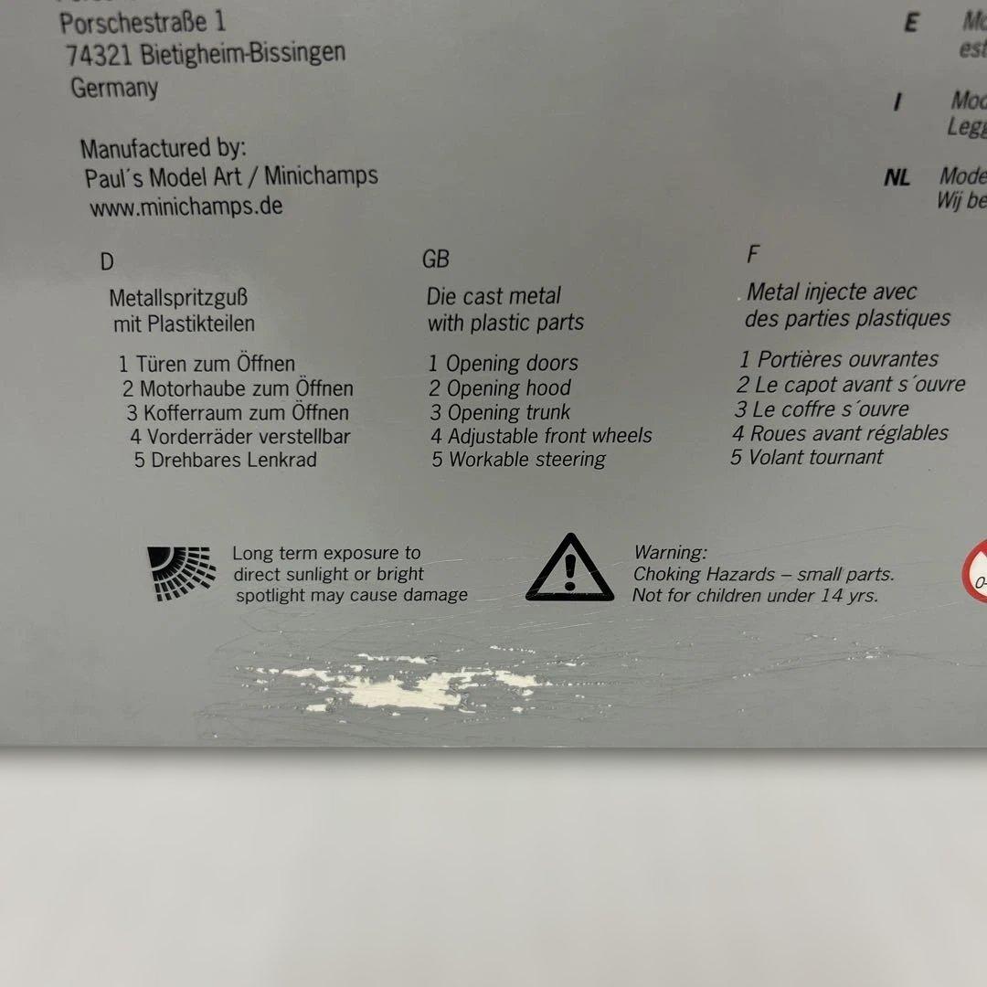 特注モデル ミニチャンプス ポルシェ マカン ターボ Macan 1:18