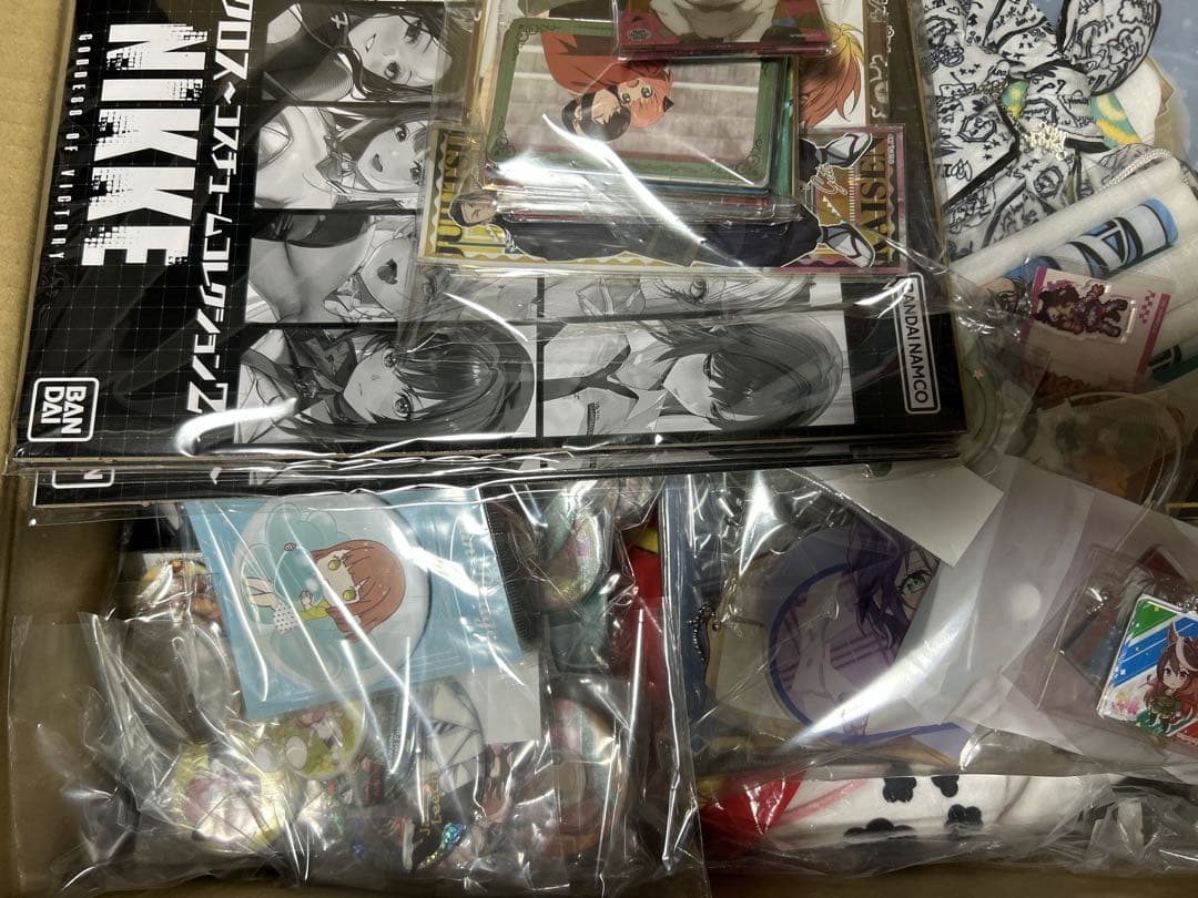 ノンジャンル アニメ キャラクターグッズ まとめ売り 300点