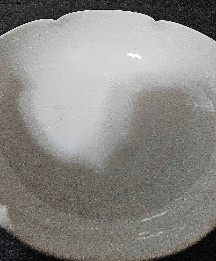 有田焼 厚生労働省認定『現代の名工』奥川俊右衛門作 白磁 彫り竹文様