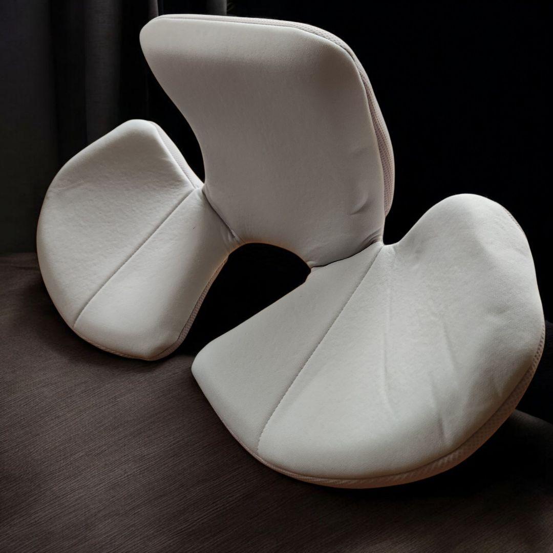 〈ほぼ未使用〉Combi クルムーヴ スマート ISOFIX エッグショック