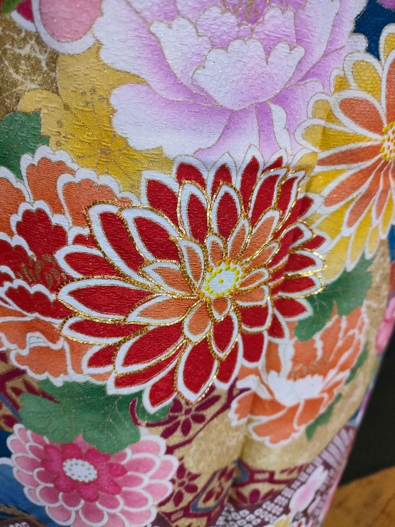 512z13☆振袖 身幅広め 銀通し 古典柄 ラメ刺繍☆美品 成人式 結婚式