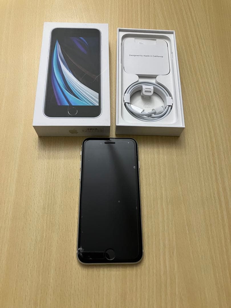 ジャンク品】iPhoneSE2 第2世代64GB ホワイト 90% 画面割れ