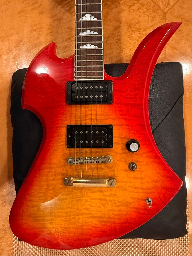 Burny モッキンバード　フェルナンデス　MG-85X