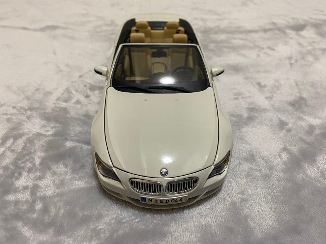 ミニカー Maisto BMW M6 Cabriolet 1/18