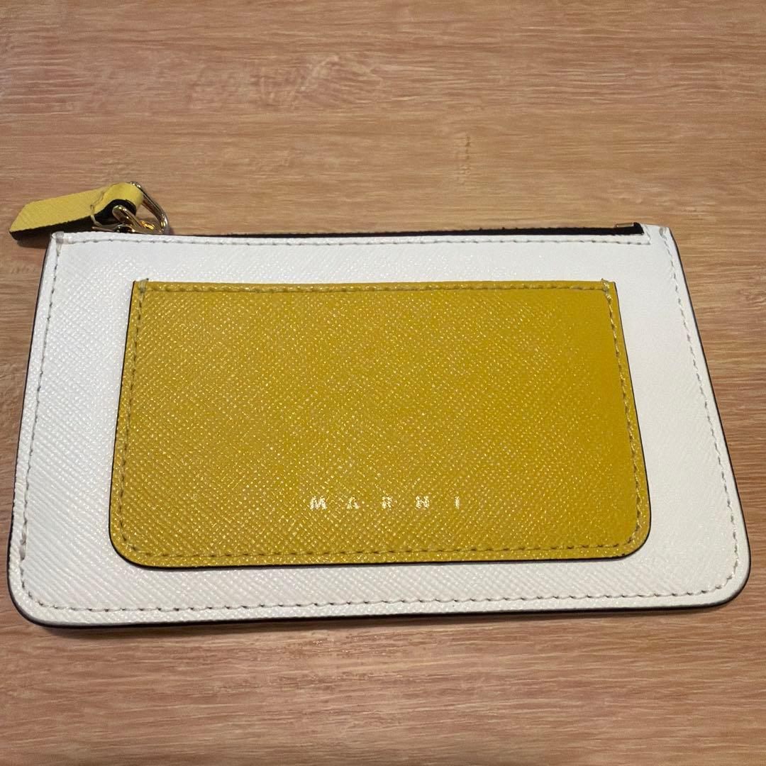 MARNI ケース ホワイト/イエロー