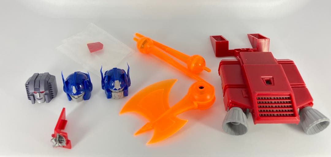 トランスフォーマー 非正規MMP44 OP LEADER コンボイ似 ジャンク