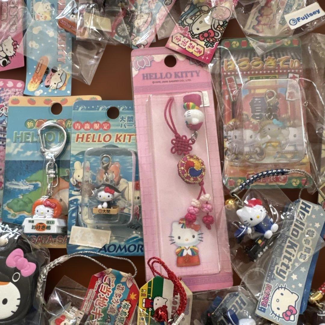 ご当地限定　ご当地キティ　ハローキティ ストラップセット 多数