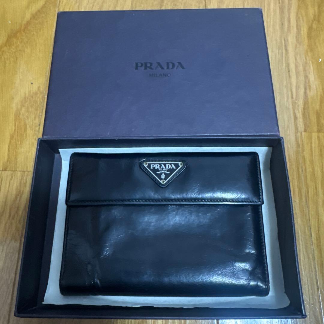 PRADA ブラック 三つ折り財布 箱付き