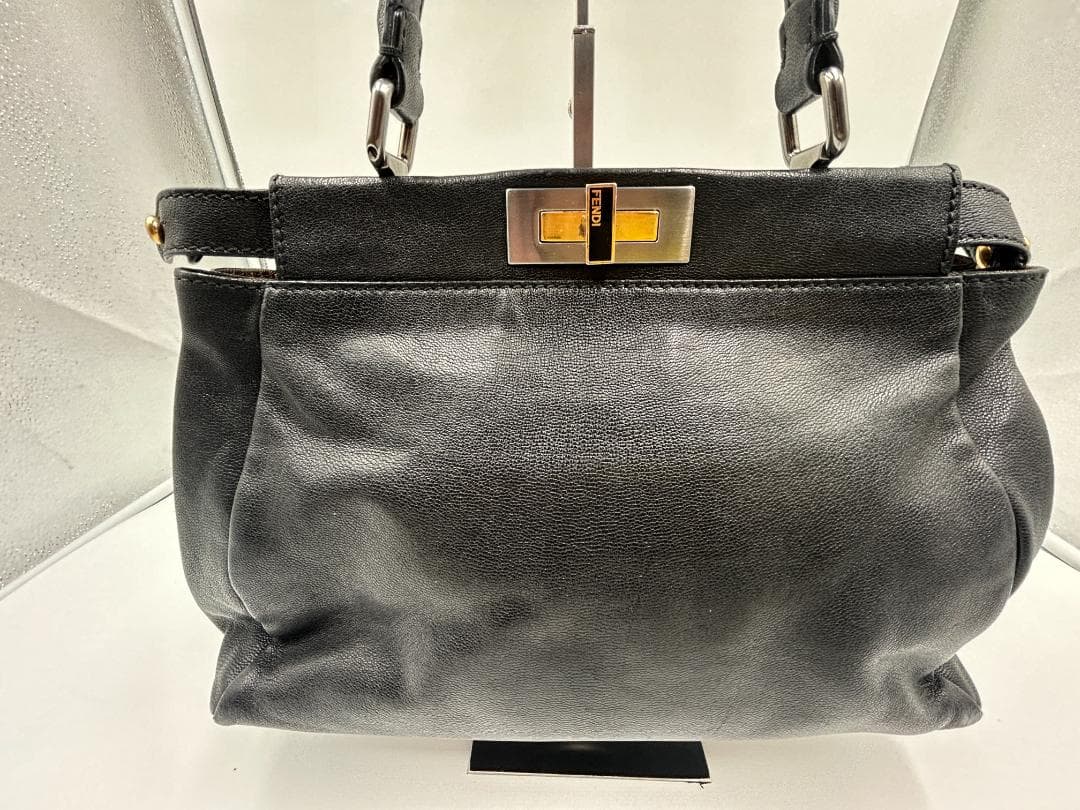 美品★FENDI フェンディ ハンドバッグ ピーカブーアイコニック 8BN226