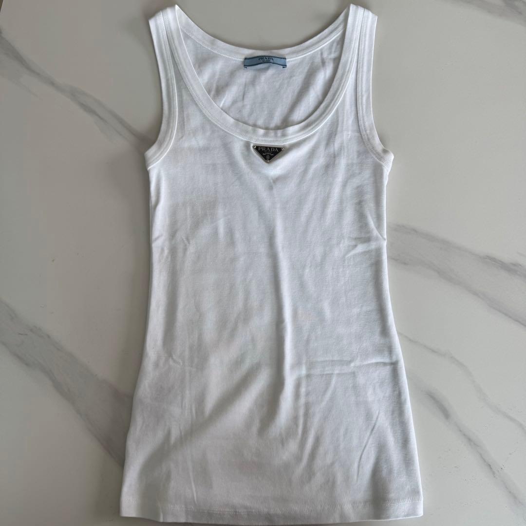 prada タンクトップ ロゴ リブニット ノースリーブ トライアングル プラダ