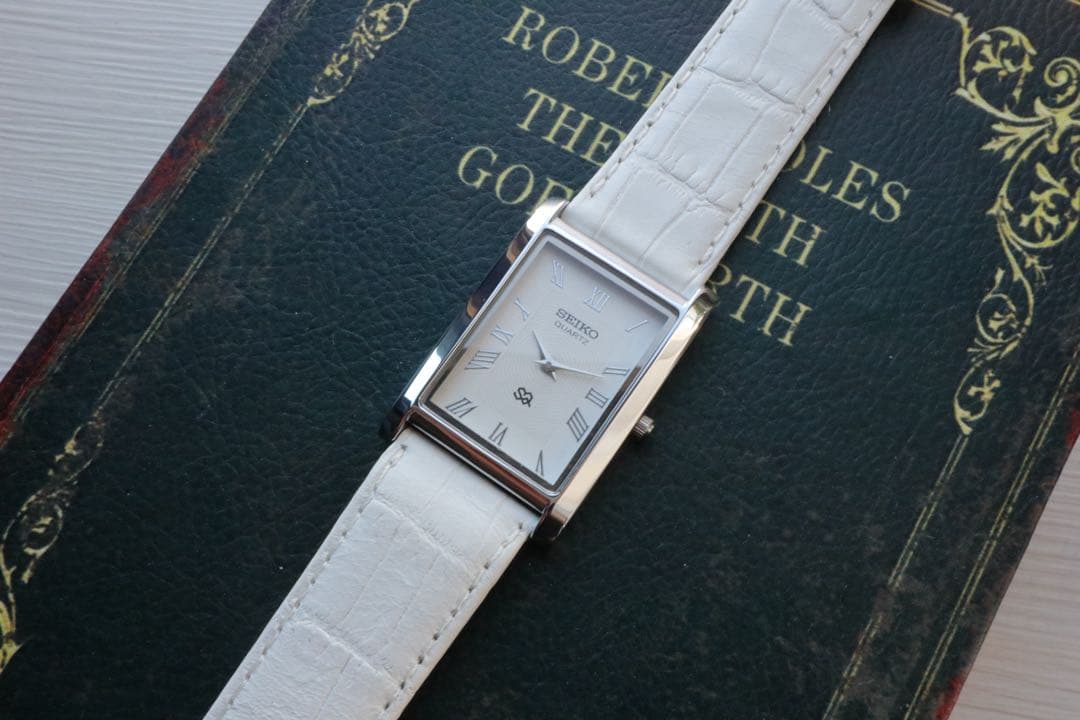 SEIKO tank 白×銀 レクタンギュラー 稼働品