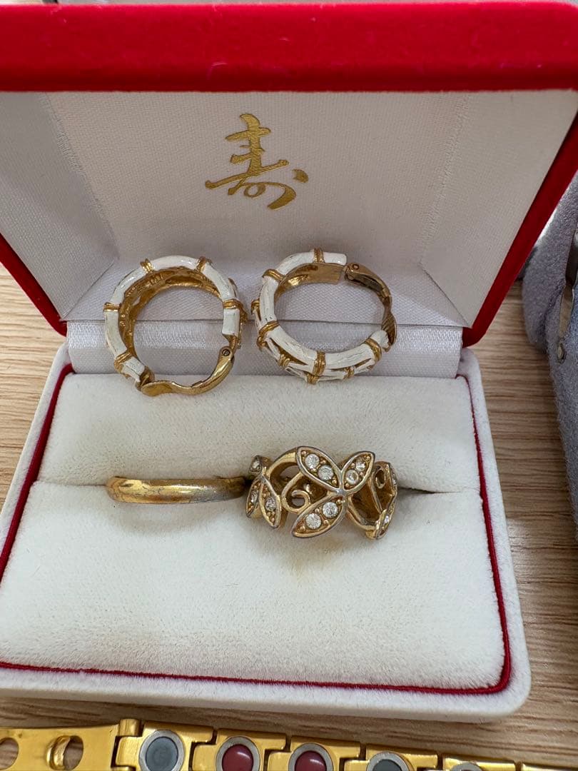 グ*シ様 遺品整理 アクセサリー