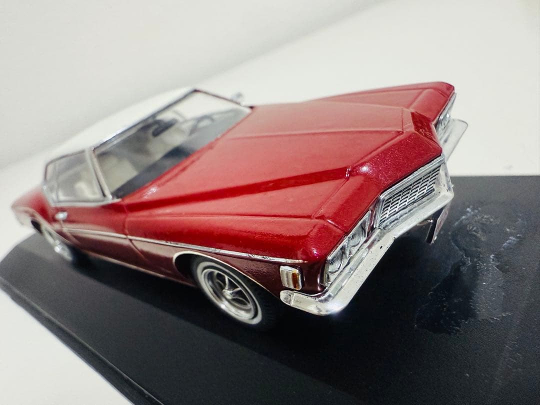 '72 Buickビュイック Rivieraリビエラ Coupeクーペ 1/43
