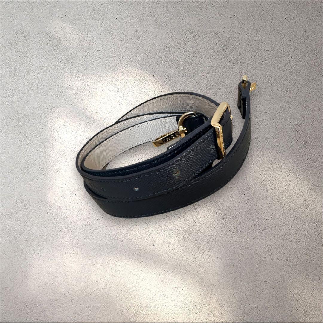 未使用級⭐︎A.D.M.J. レザー ショルダーバッグ　ターンロック 金具ネイビー