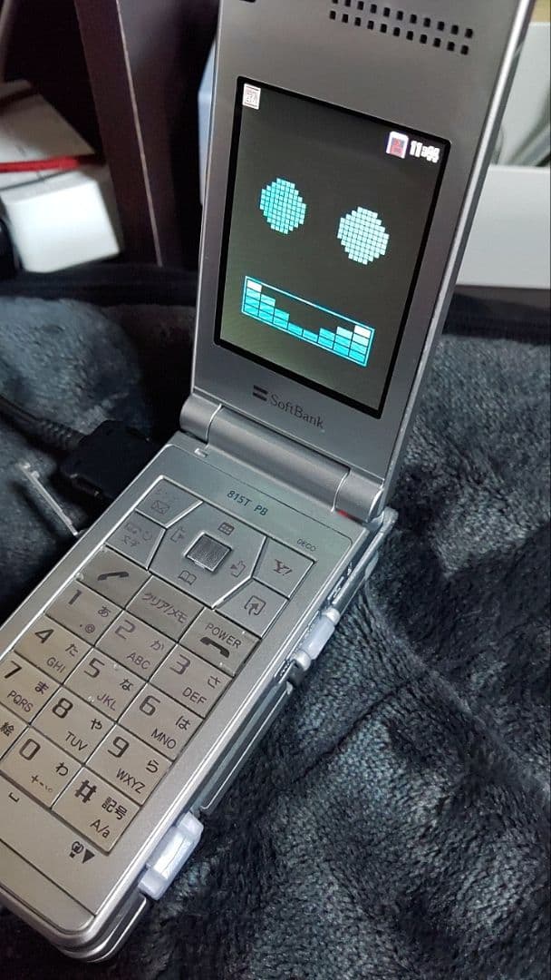 a*o様 ケータイ捜査官セブン 815T PB - メルカリ