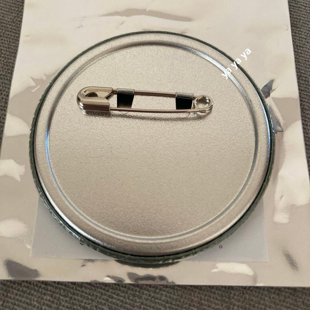 匿名配送】進撃の巨人 リヴァイ 缶バッジ サンシャインシティプリンス