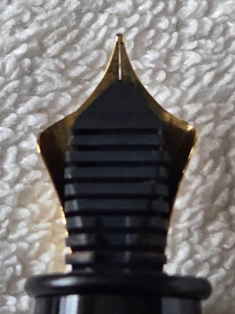 PLATINUM プラチナ 万年筆 GLAMOUR《グラマー medium 中字の通販はau