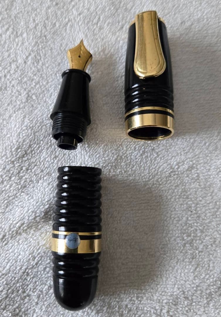 PLATINUM プラチナ 万年筆 GLAMOUR《グラマー medium 中字の通販はau