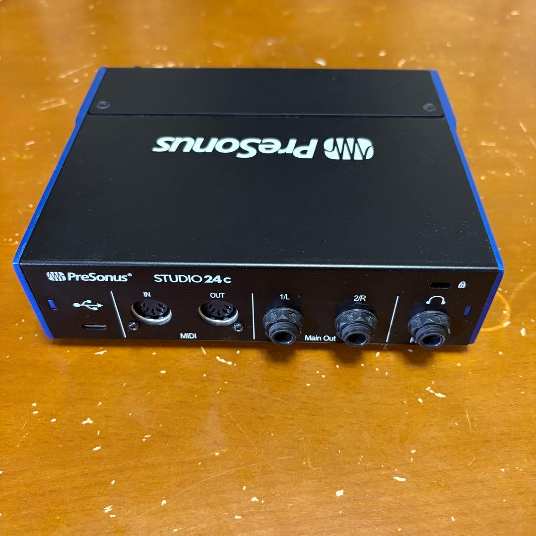 PreSonus STUDIO24c インターフェース 箱、 ケーブル付属