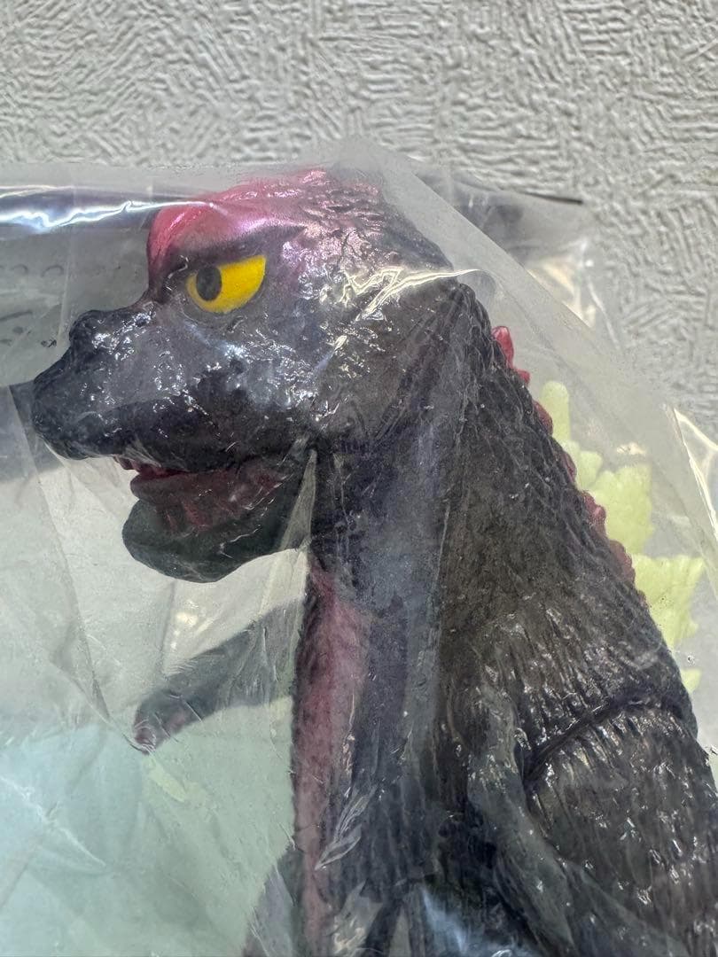 大戦争ゴジラ クリアブラック 背びれ蓄光 ギガブレイン スーフェス