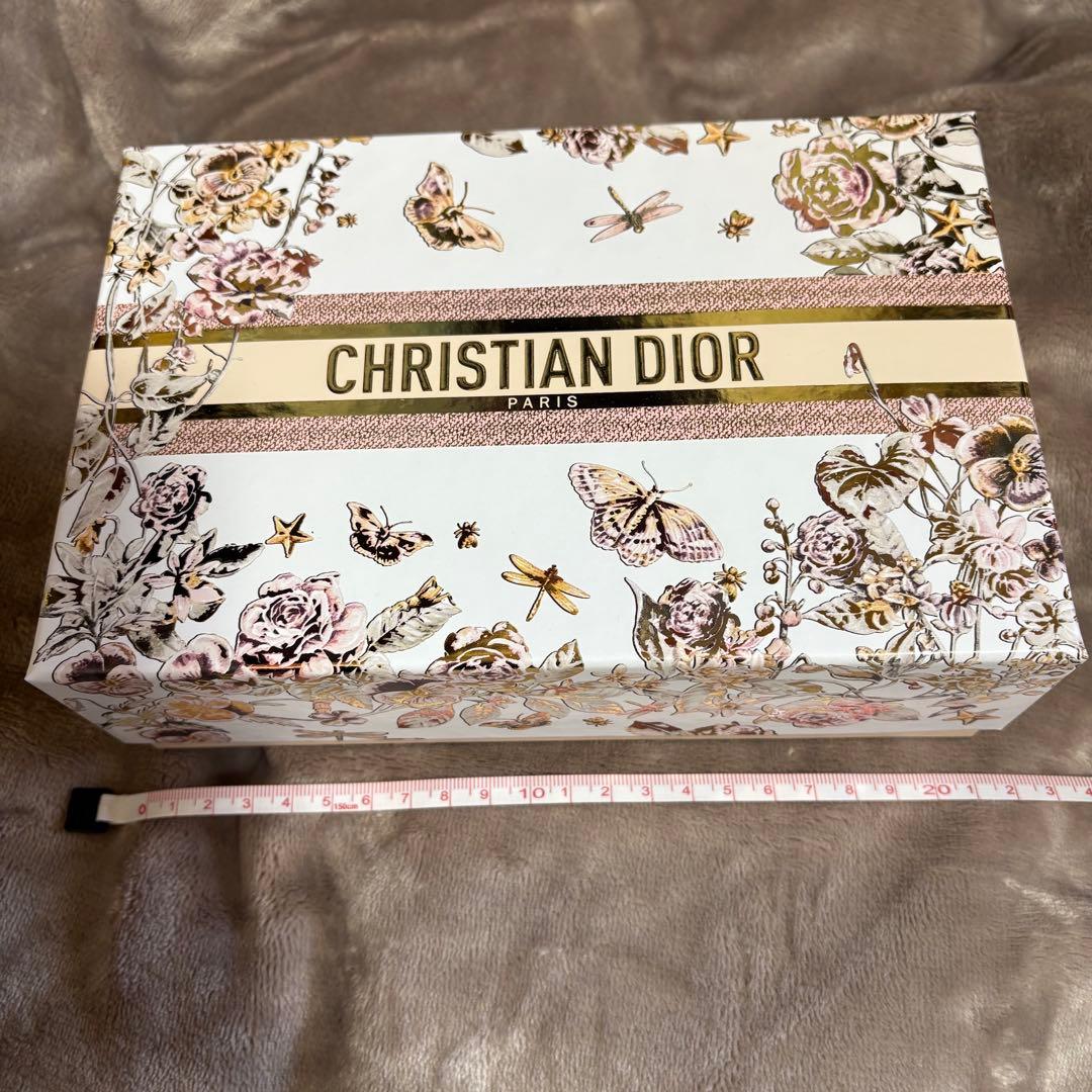 Dior⭐︎マザーズデイ　ディオール　オリジナルポーチ＆母の日限定ギフトボックス