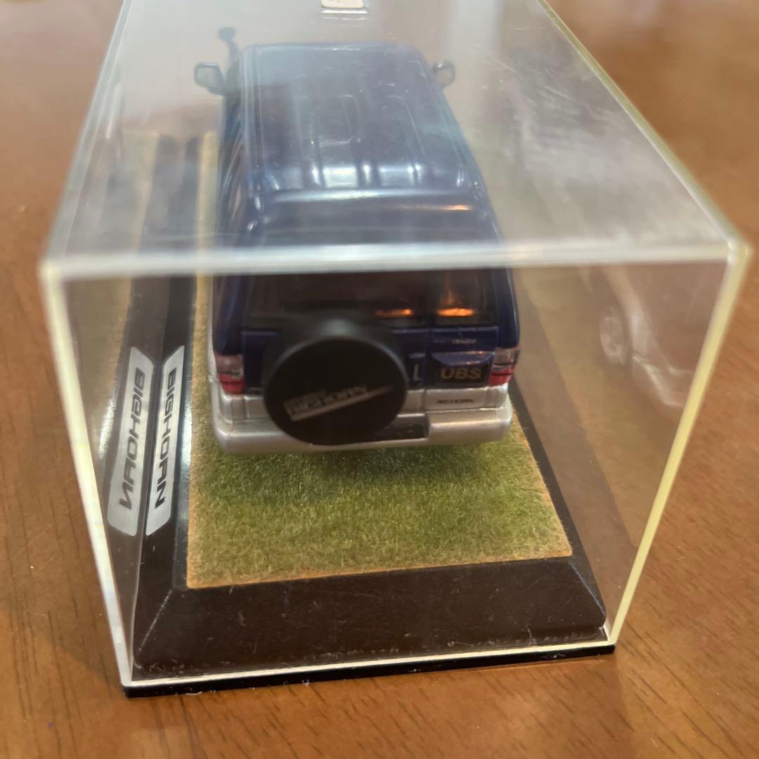 ISUZU BIGHORN ミニカー 1/43 ダークブルー