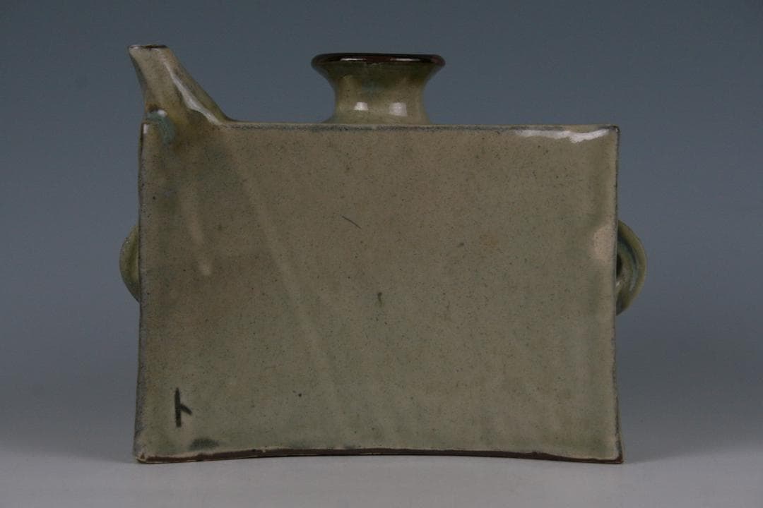 人間国宝金城次郎長男 琉球壷屋焼 登り窯 金城敏男 作 線彫魚