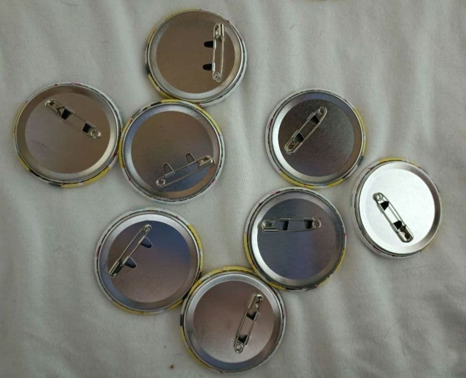 すとぷり　るぅと　缶バッチ　アリツア　デフォ