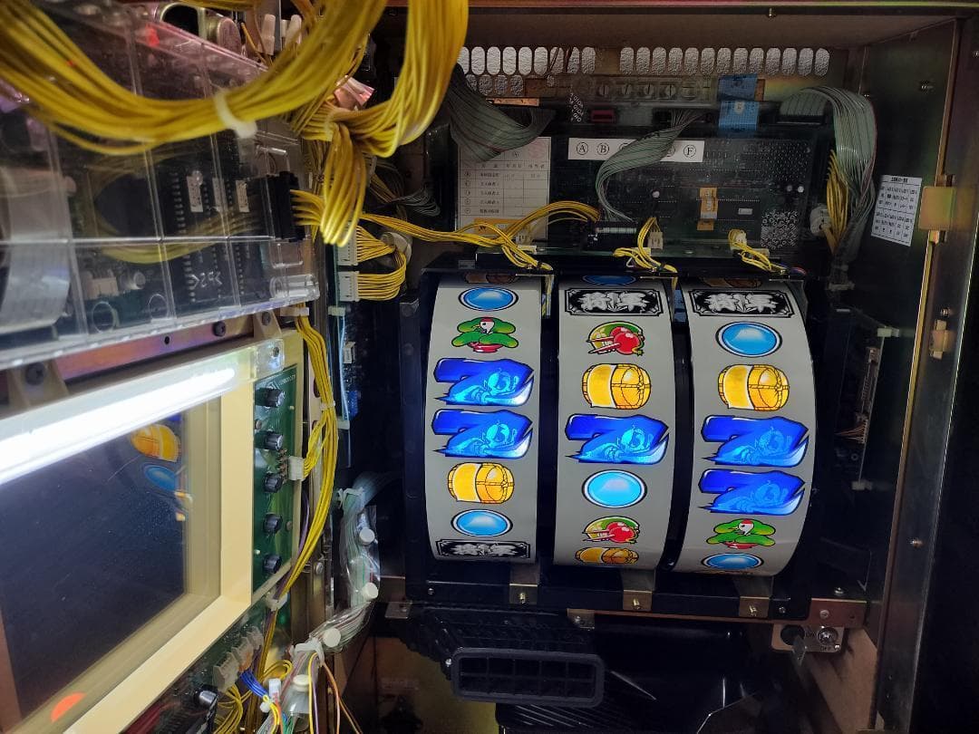 パチスロ実機】大都技研☆『初代』吉宗S【コイン不要機付】4号機