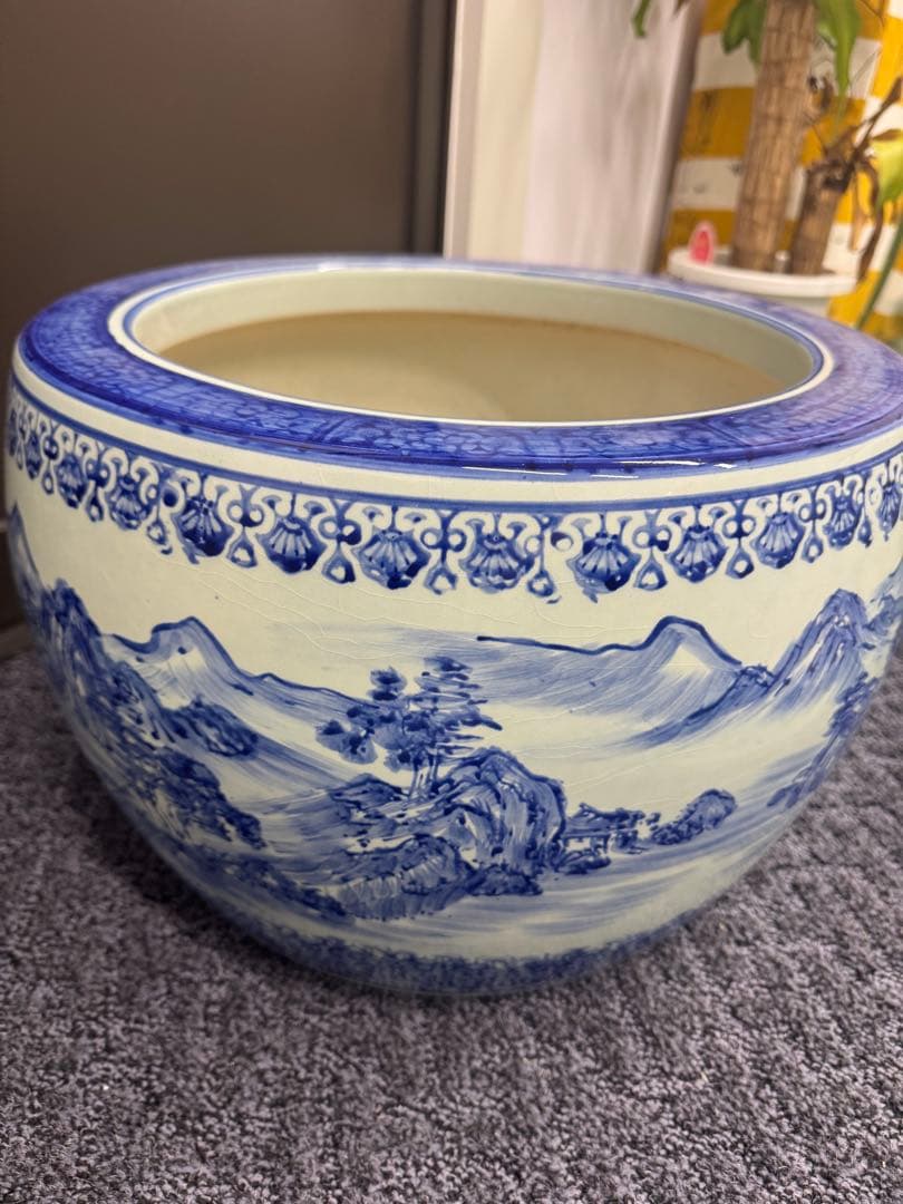 最終処伊万里金魚が泳ぐ絵柄十錦手火鉢大睡蓮鉢金魚鉢カラフル