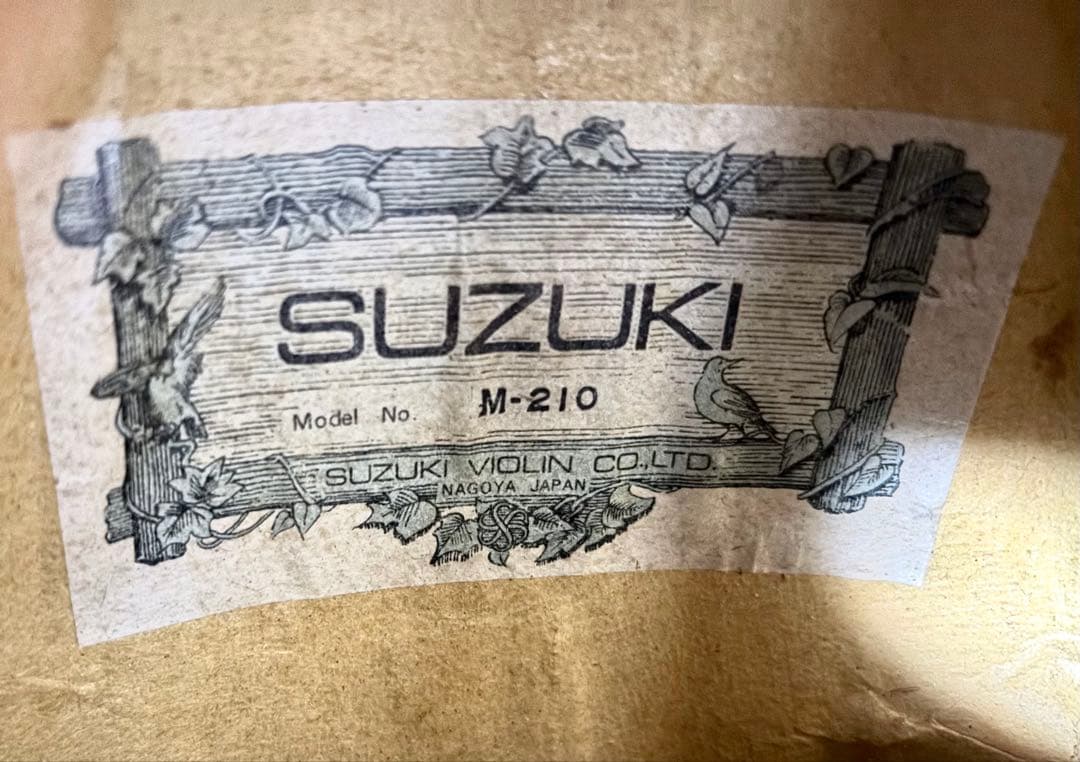 【新品弦張替済】SUZUKI マンドリン M-210 チューナー/ケース