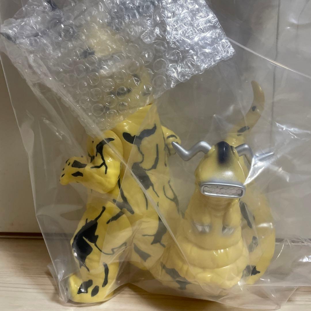 Planet-X プラネットエックス　ソフビ　エレキング　幼体付き