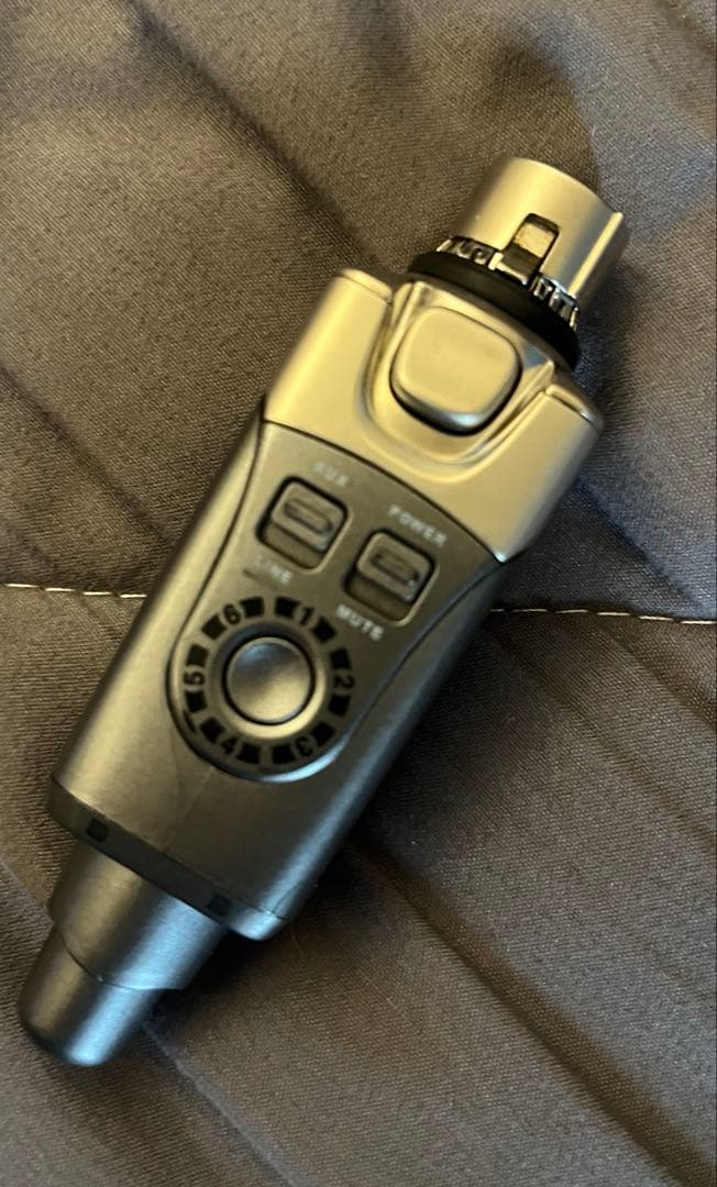 Xvive ( エックスバイブ ) U4