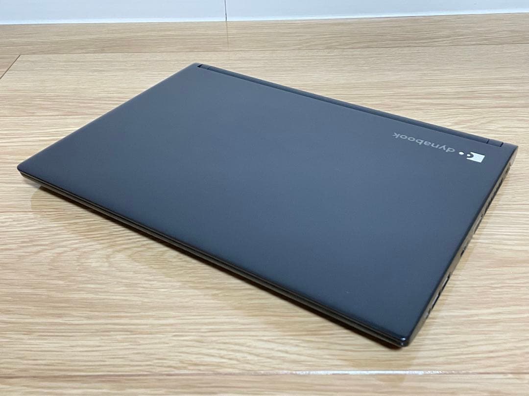 東芝 Dynabook FHD Core i7-7500U 8GB 256GB