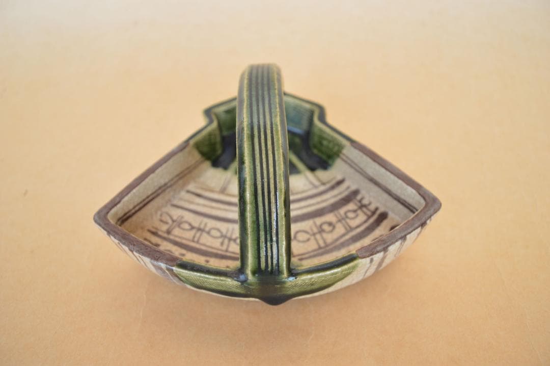 北大路魯山人　織部手付扇面向付