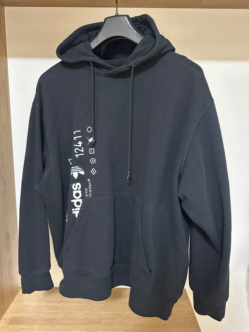 TOMOO/LIVE BOX 2022-2024数量限定生産トートバック付き。