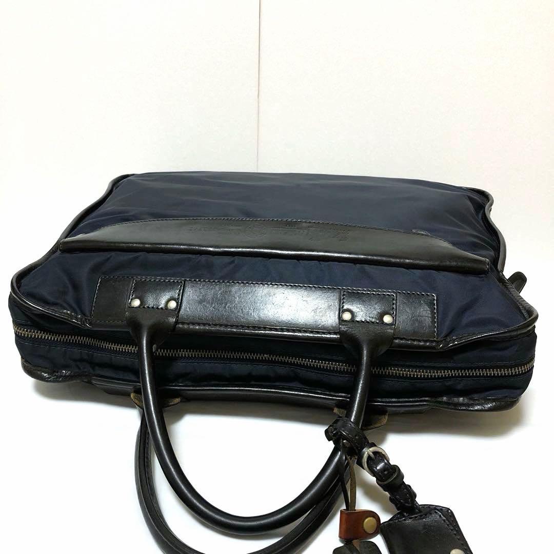 美品✨人気 フェリージ ビジネスバッグ 8637/2 A4可 大容量 ネイビー