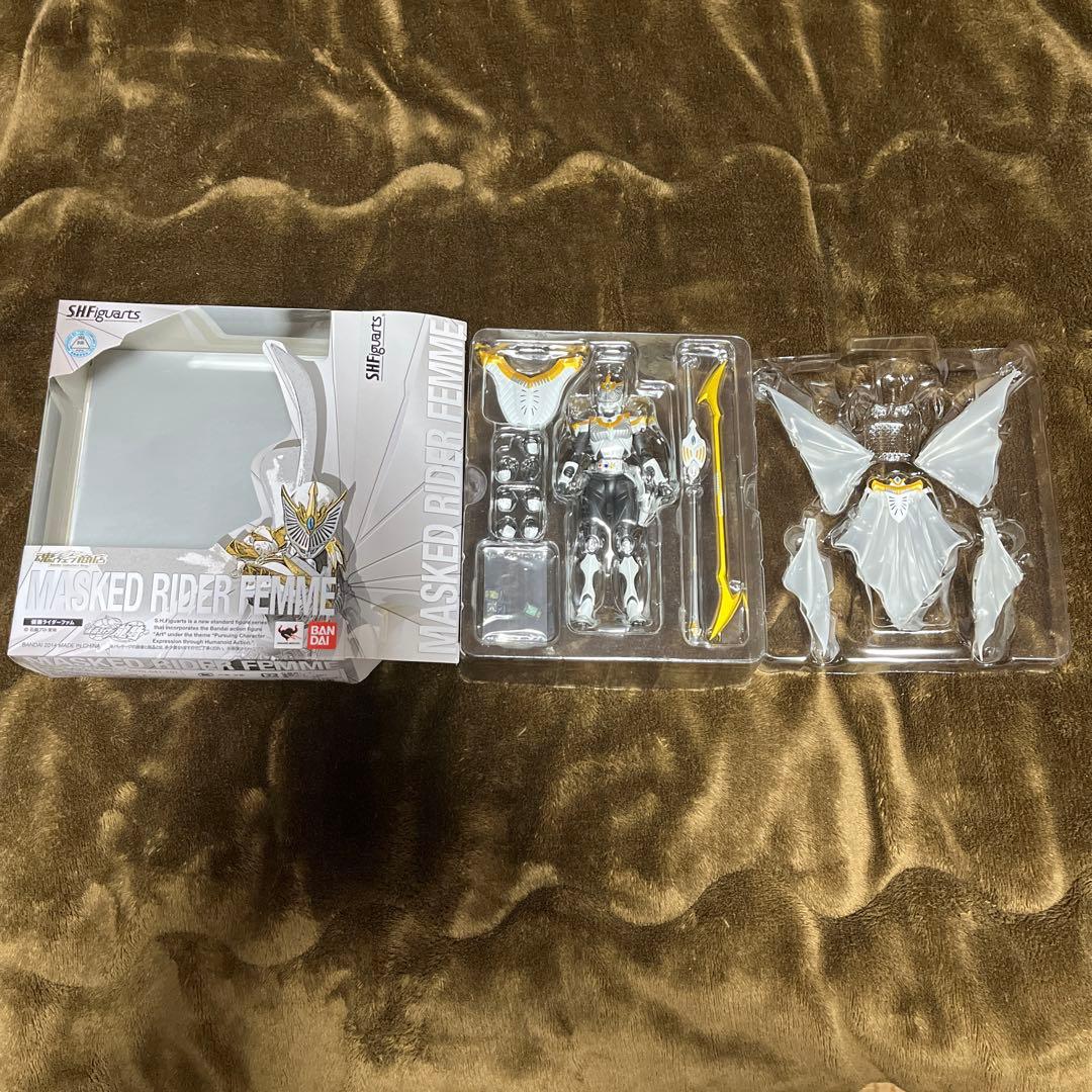 ファム&ジェノサイダー&マグナギガ&ゾルダ　仮面ライダー龍騎 フィギュアーツ