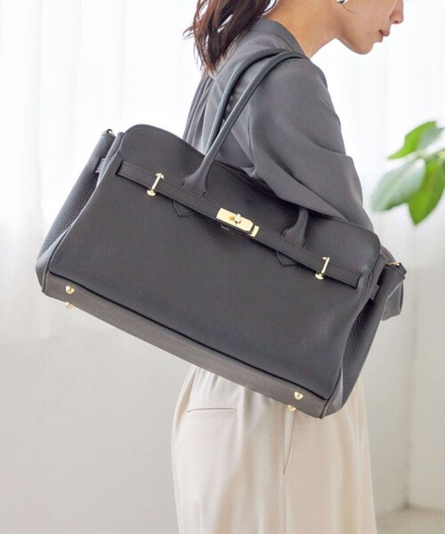 ミロスレザー ショルダーバッグ黒