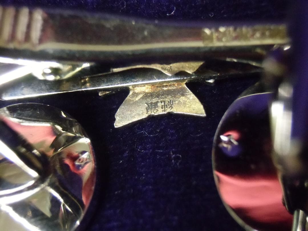 ●日本の記章＊自衛隊＊航空幕僚長＊純銀製カフス＆タイピン＋木盃（実物）