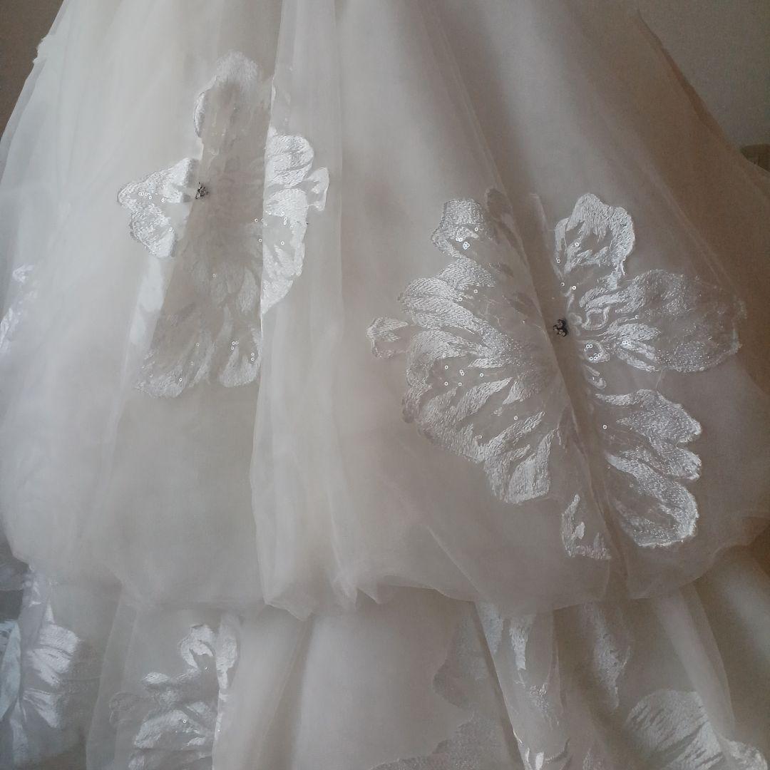 ホワイトウェディングドレス