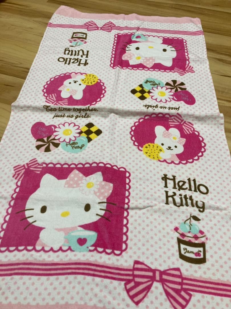 新品‼️キティバスタオル - メルカリ