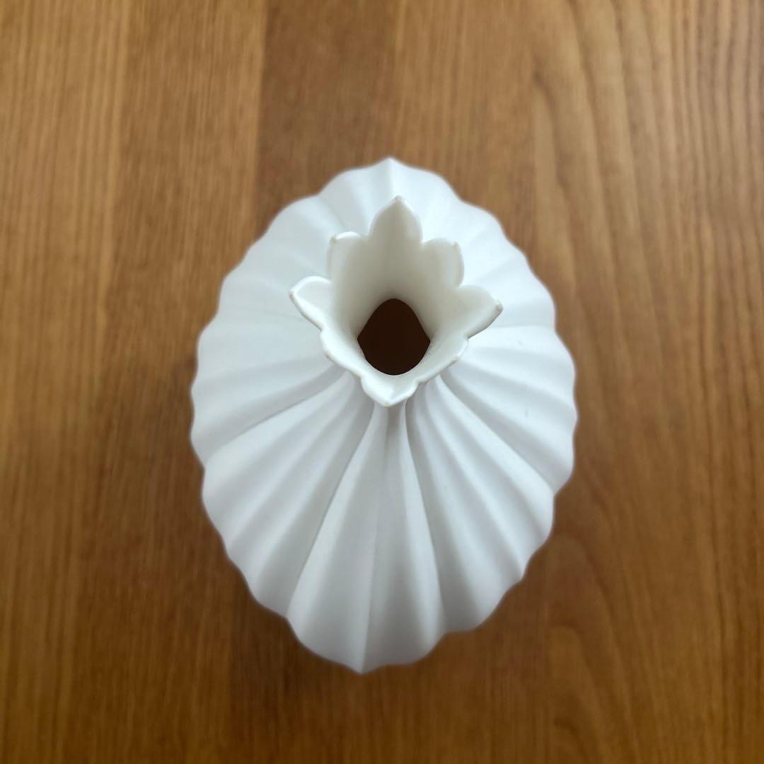 若杉聖子　アート　磁器、ホワイト　花瓶　工芸　美術　人気作家