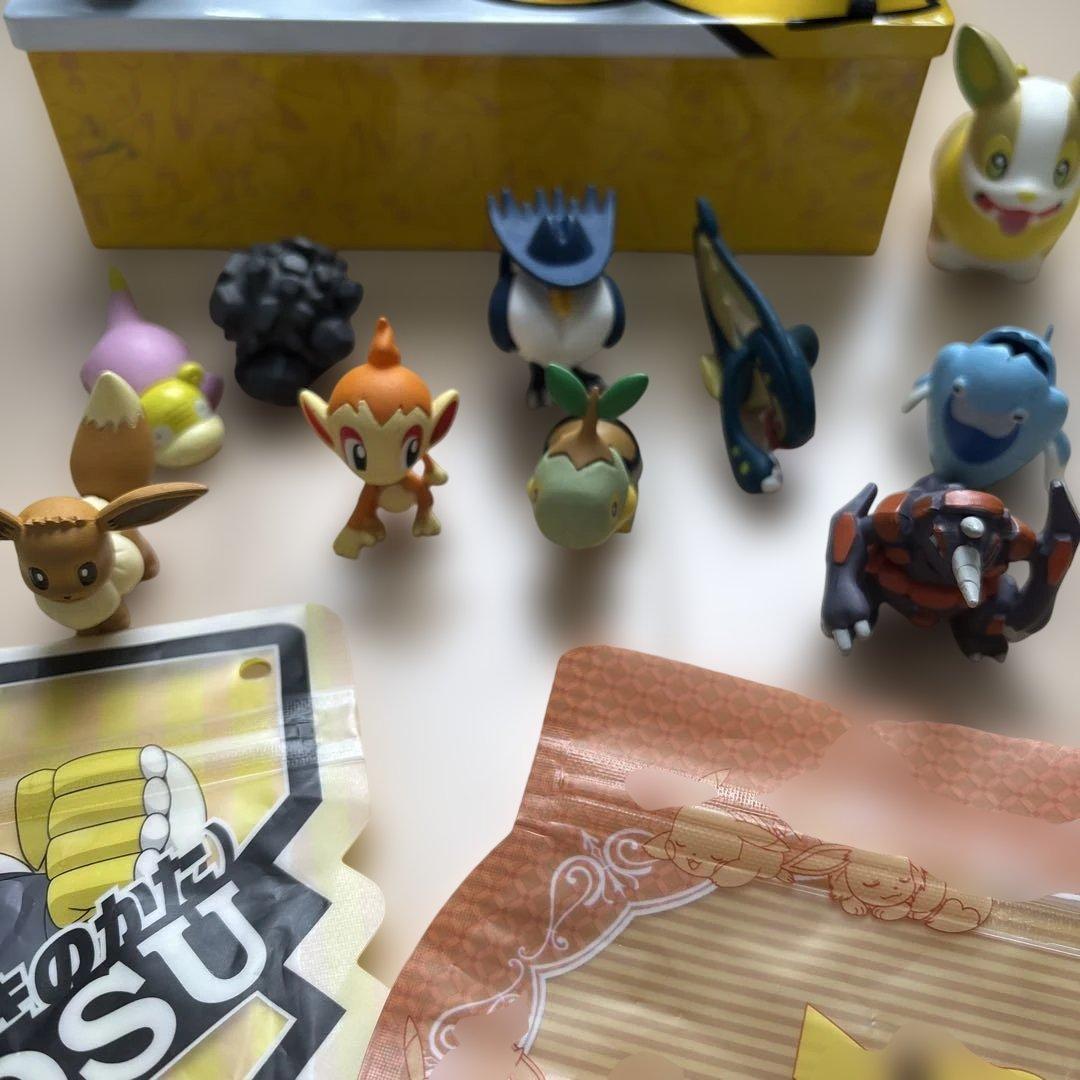ポケモン好き必見！ 非売品ポケモンセンターボックス &フィギュア多数&図鑑セット