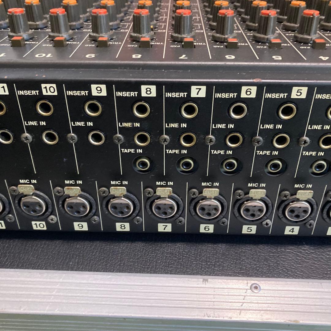 TASCAM M-216 ビンテージアナログミキサー ハードケース付き