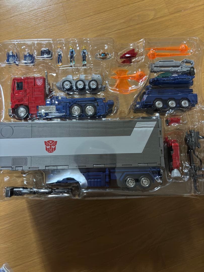 トランスフォーマー　マスターピース　MP-44　コンボイVer3.0