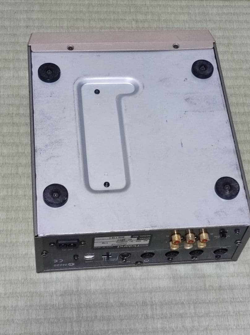 Roland SC-8850 サウンドモジュール 動作確認済 箱なし 外装傷あり