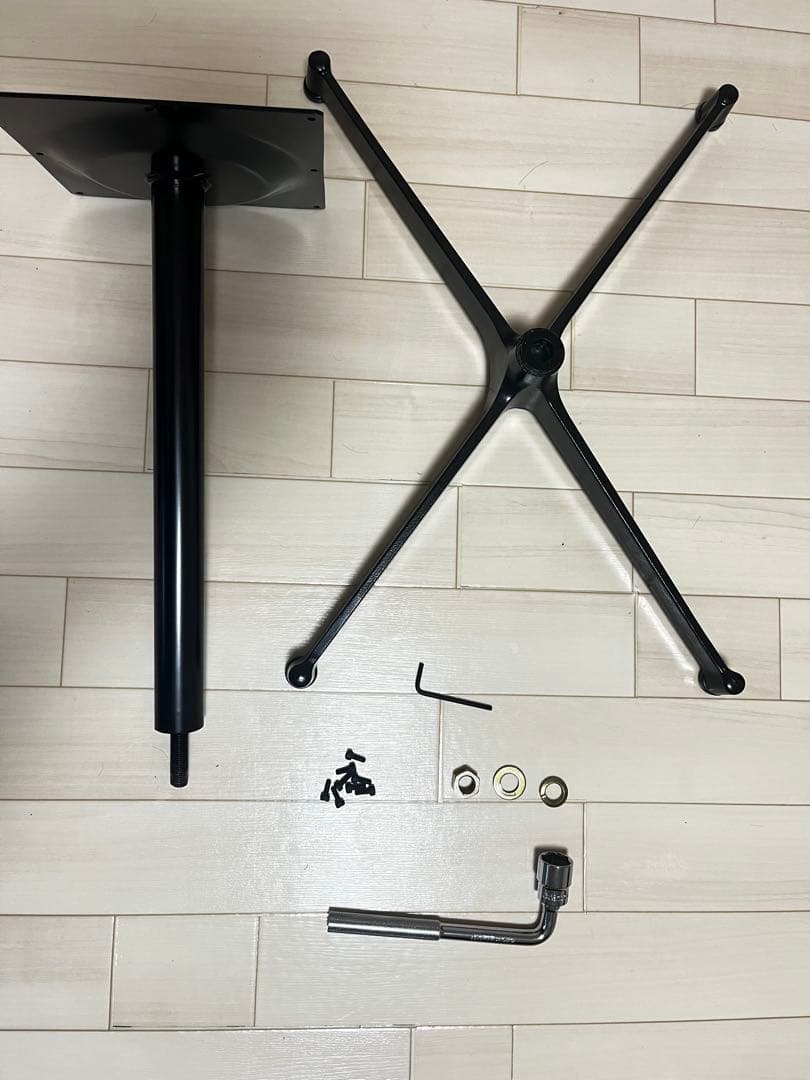 【極美品】GREENICH カフェテーブル 無垢材｜北欧・インダストリアル