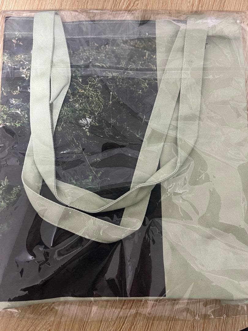 JENNIE 写真展 トートバッグ グリーン BLACKPINK ジェニ - メルカリ