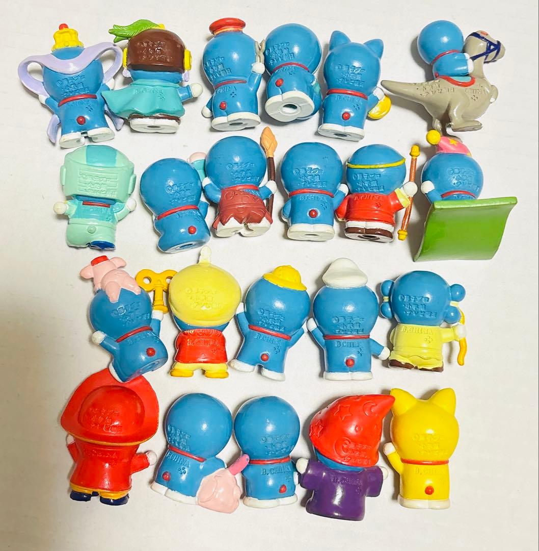 ドラえもんがいっぱい　キャップ　まとめ売り